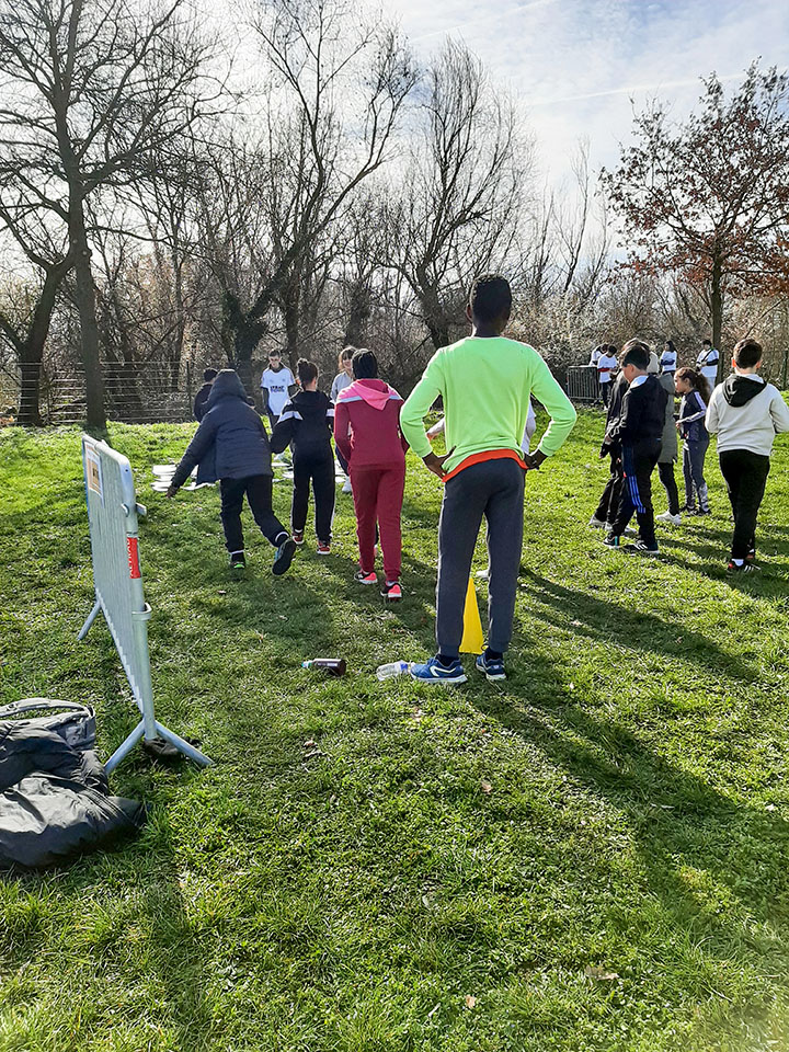 Expérimenter le métier d'animateur sportif avec l'association Unis vers le sport